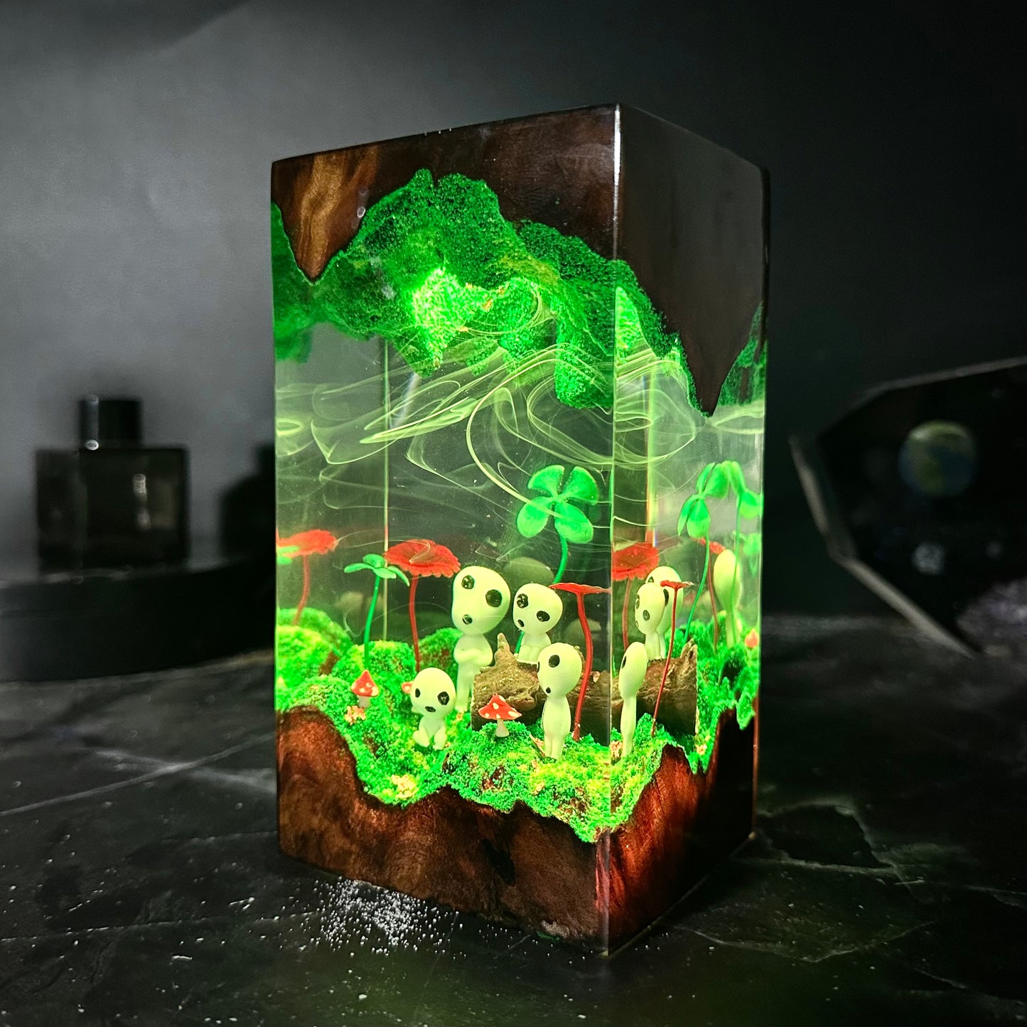 Kodama resin wood lamp