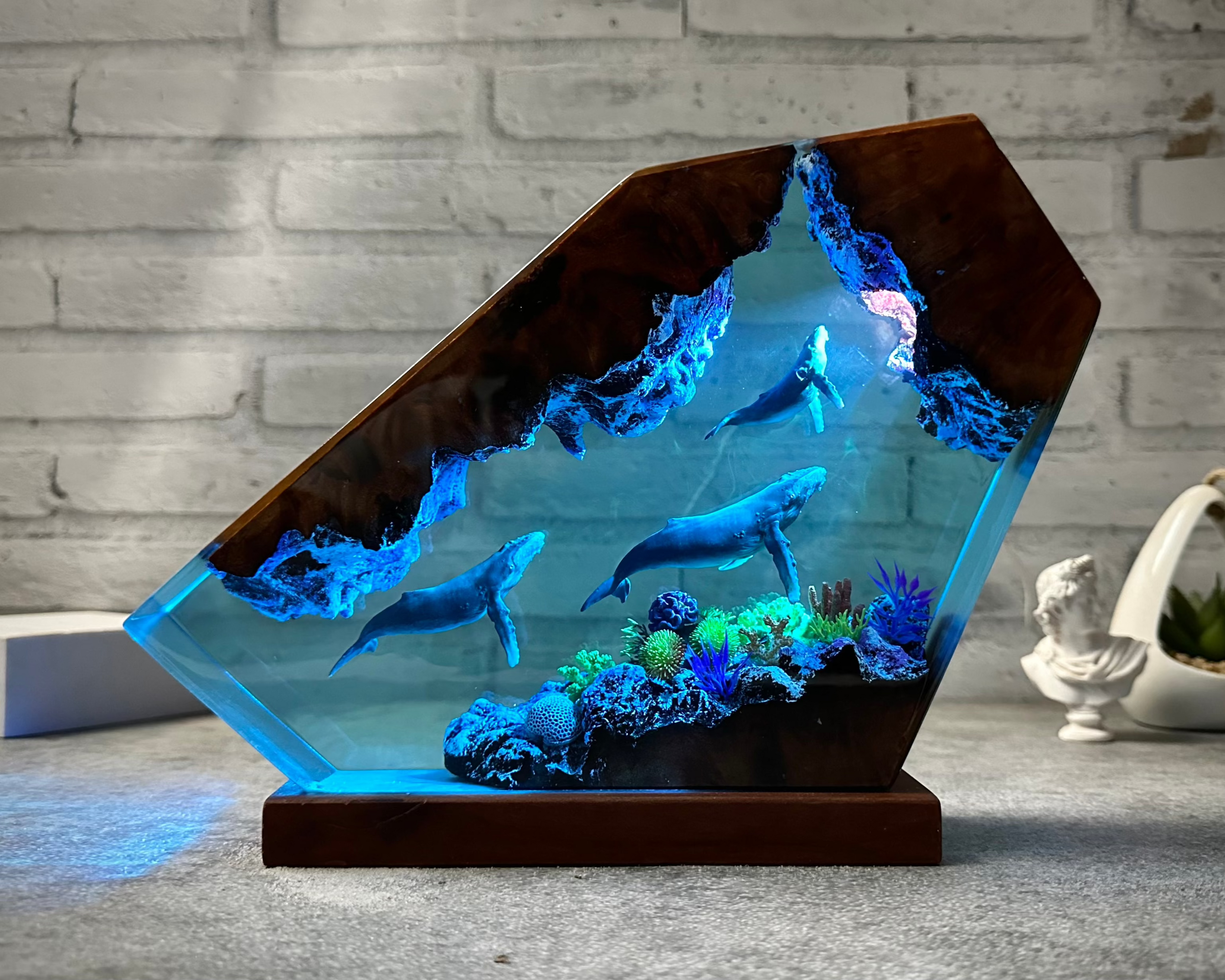 Humpback Whale Resin wood lamp